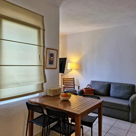 Apart-hotel Meis