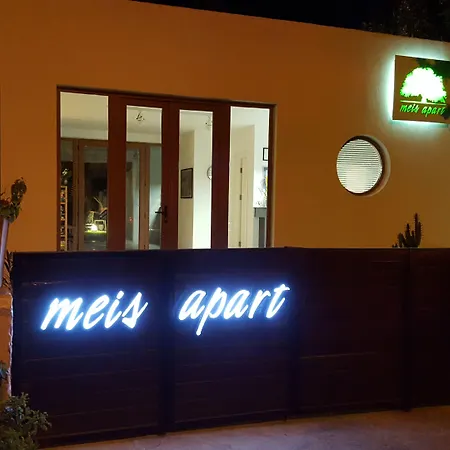Meis Hotel de apartamente