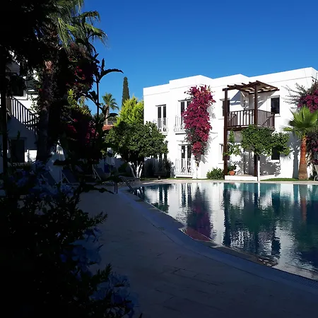 Апарт-отель Meis Битез