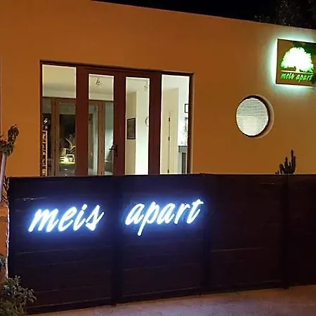 Meis 公寓式酒店 4*